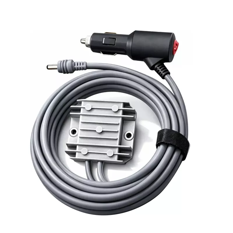 Kabel ładowarki samochodowej Starlink Boost na prąd stały